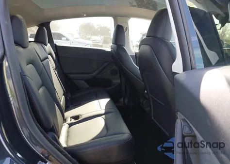 2024 Tesla Model Y Long Range Dual Motor All-Wheel Drive from USA, damaged, VIN 7SAYGDEEXRF146109